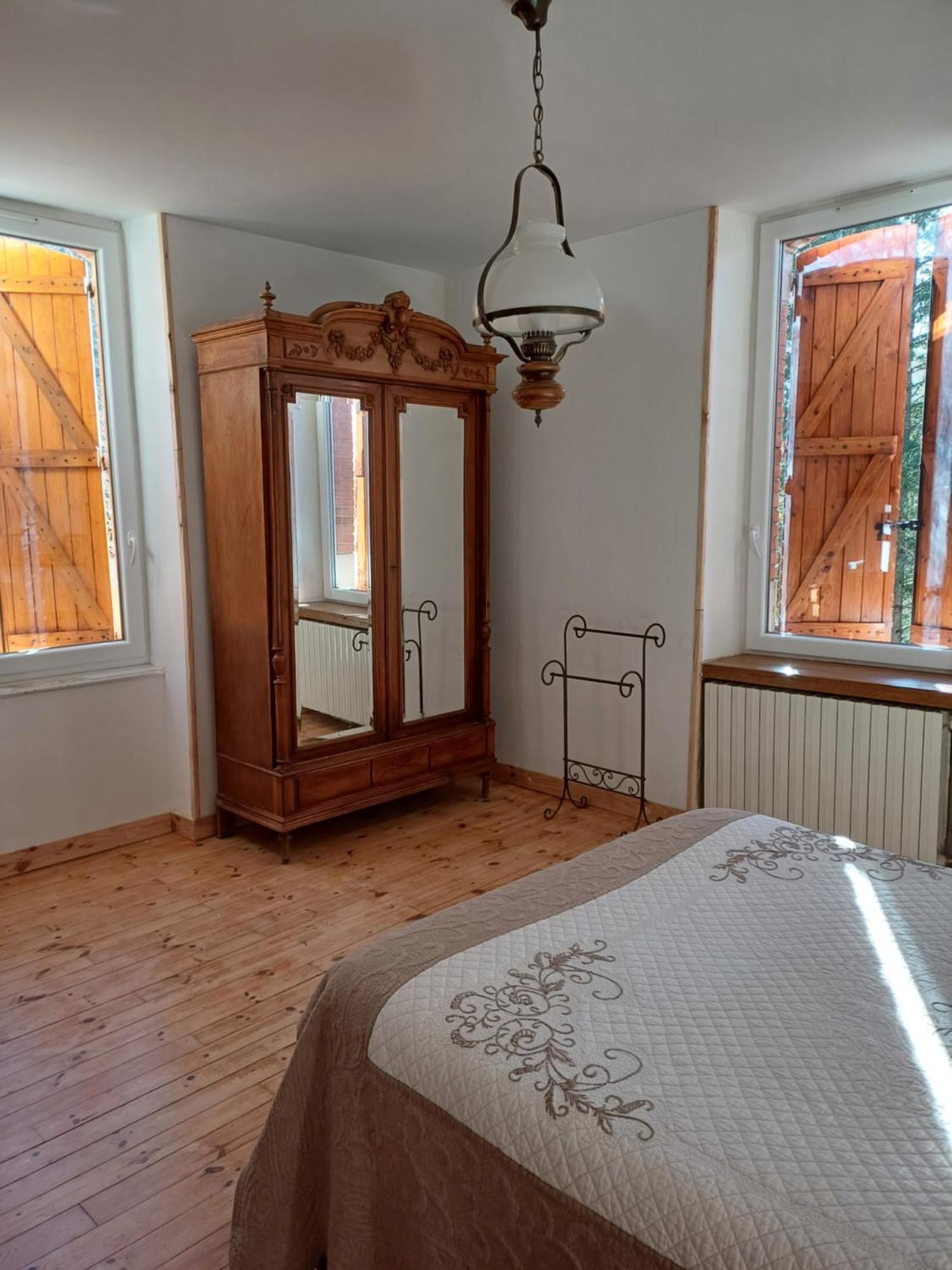 E lu chantauziau La Monnerie-le Montel Bagian luar foto