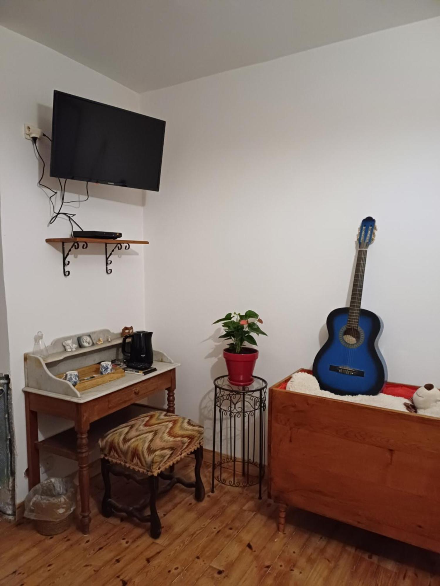 E lu chantauziau La Monnerie-le Montel Bagian luar foto